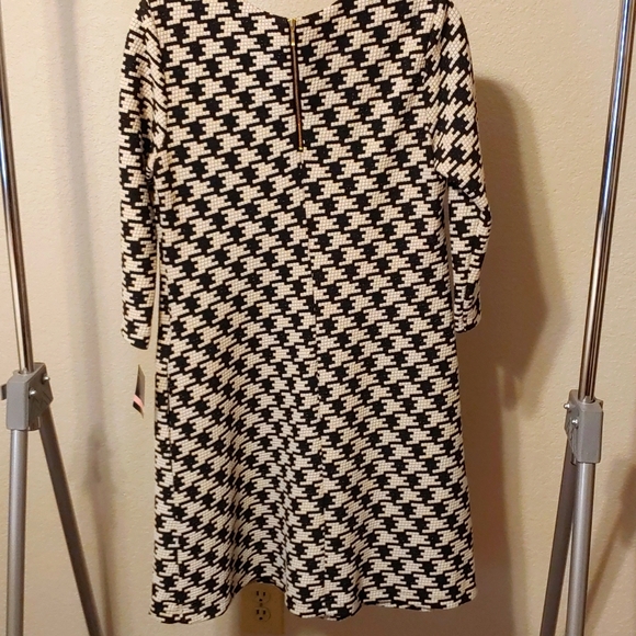 Mod dress with 3/4 sleeves - Picture 4 of 8